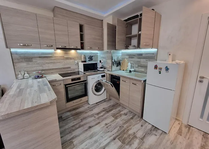 Adam And Eva Apartmán *